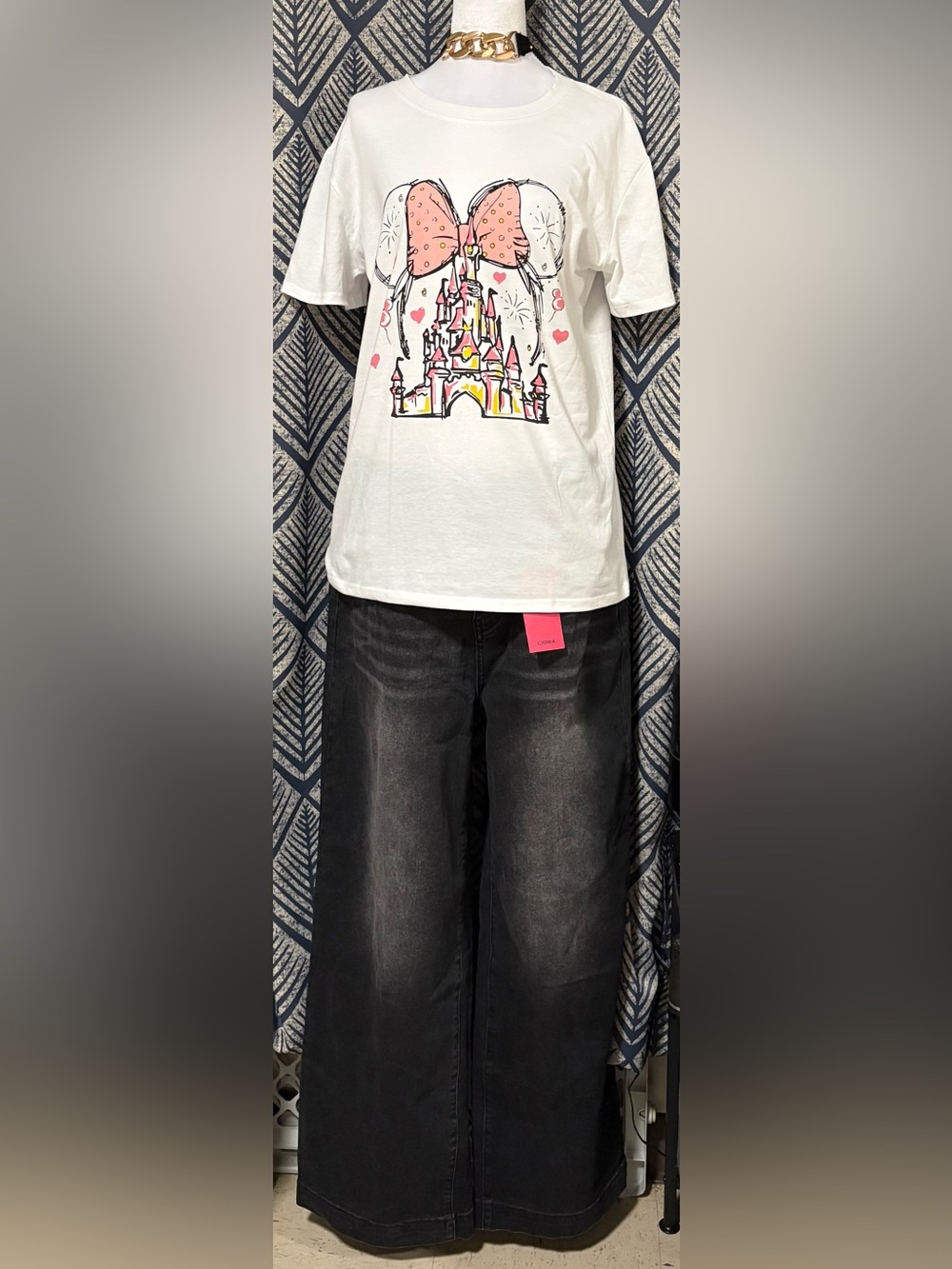 Magical Princess Short Sleeve T-Shirt, Size M - Picture 7 of 17